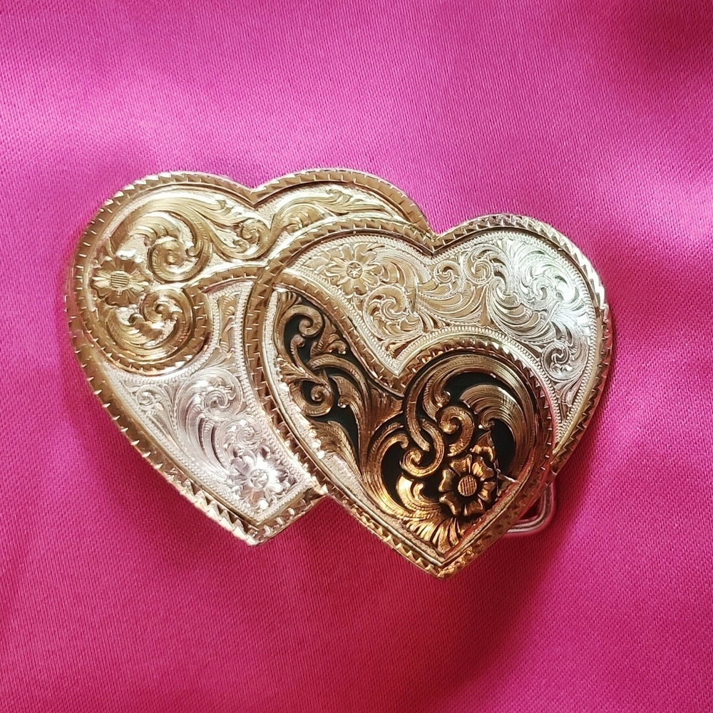 Montana Silversmiths Buckle Heart